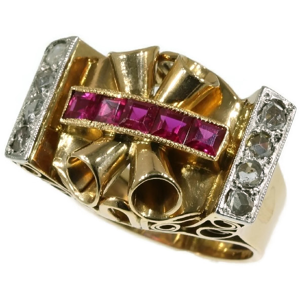 Sturdy pink gold retro ring with rose cut diamonds and carre cut rubies